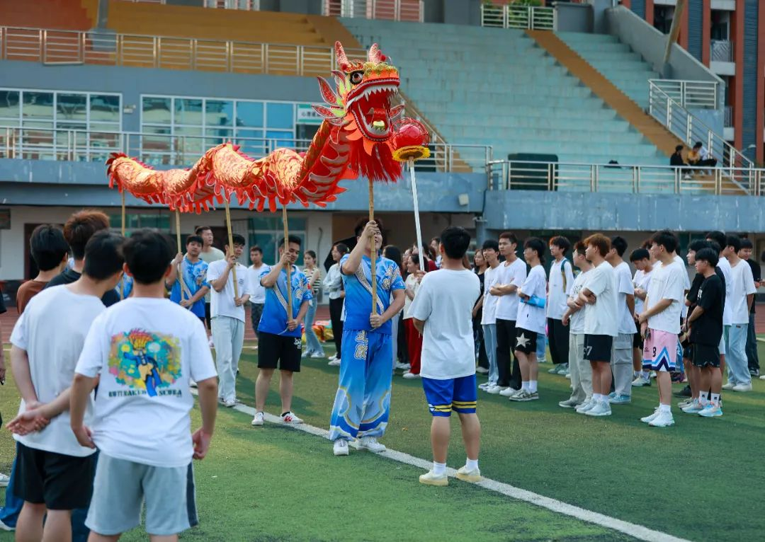 舞龙运动体验活动